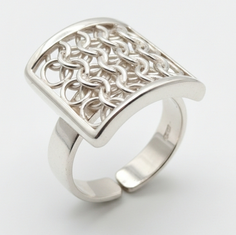 Artisan Signed Sole 950 Silver Woven Chainmail Ring
